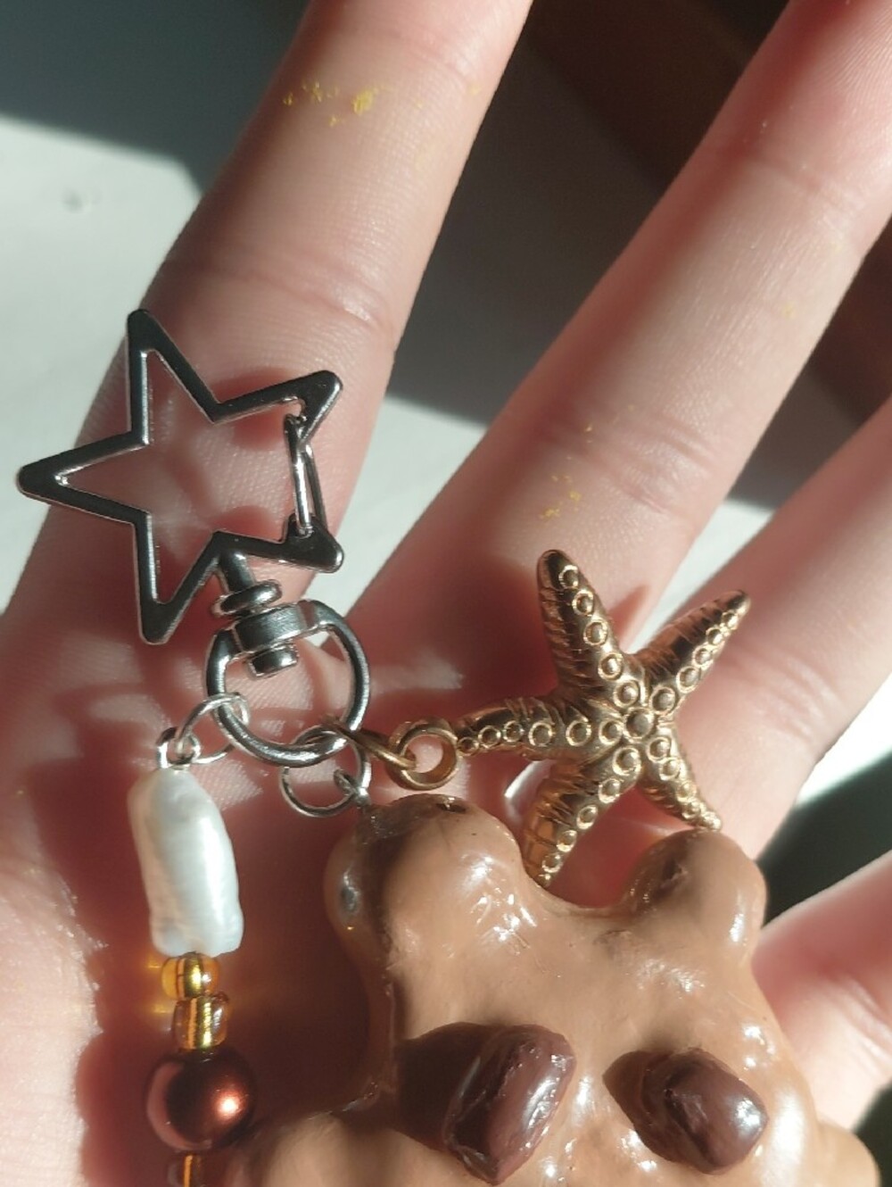 Handcrafted Cookie Turtle Keychain - Picture 4 of 5